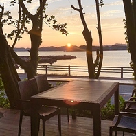 ◇水平線に沈む夕日が絶景です◎