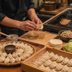 肉汁溢れる極上の旨味！職人仕込みの自家製手包み大餃子