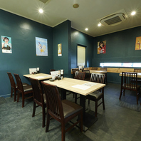 幅広いシーンに対応！落ち着いた店内でゆったりお食事を