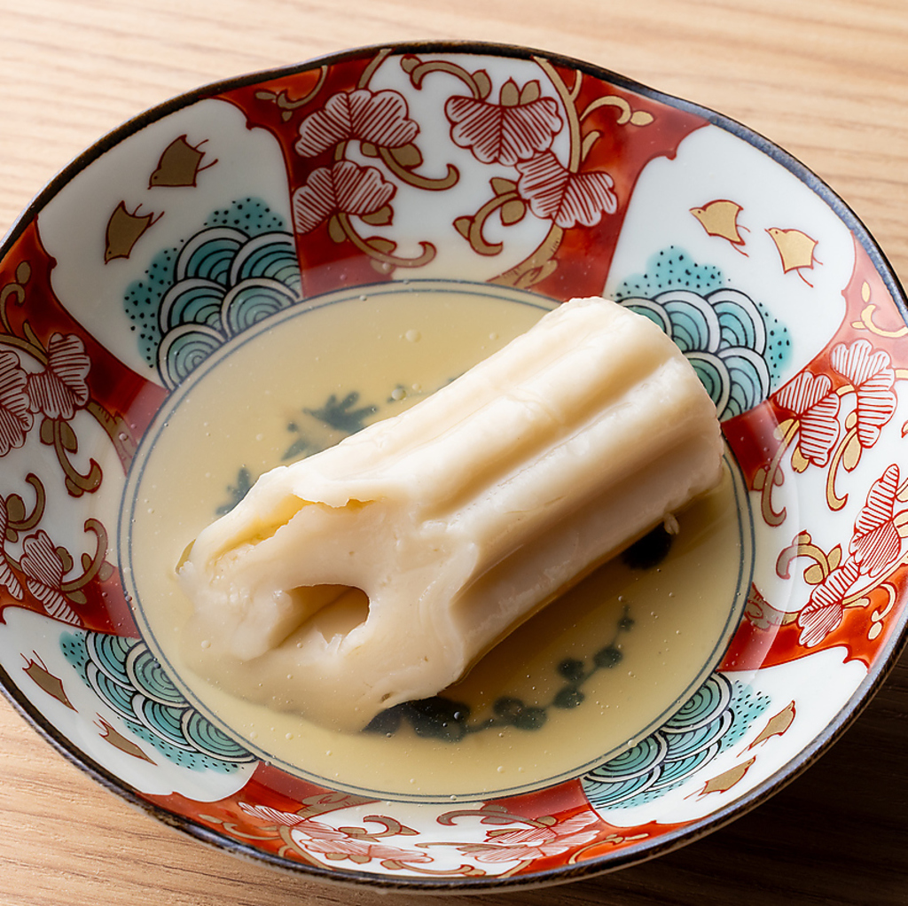 京出汁×鳥出汁が効いたこだわりのおでん。