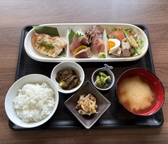 磯ロクレディース定食