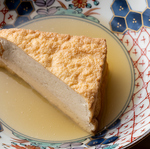 京出汁×鳥出汁が効いたこだわりのおでん。日本酒とピッタリ♪