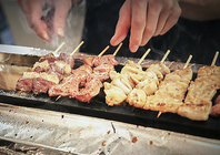 【職人が一本ずつ焼き上げる、こだわりの串料理】