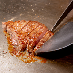 大人気牛肩ロース 鉄板さくわんのガッツリステーキ(200g)