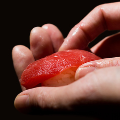 パーティプラン8000円では刺身や寿司、天ぷらもビュッフェに含まれております。の写真