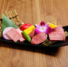 黒毛和牛厳選赤身盛り