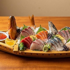【料理長特選】活魚と刺身の豪華舟盛り