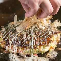 多彩なお好み焼きや鉄板料理をご提供◎