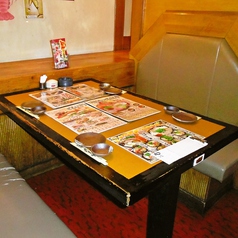 BOXタイプのテーブル席