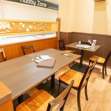 とろけるハンバーグ 福よし　アリオ橋本店の雰囲気1