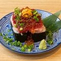 料理メニュー写真 豪華のっけ寿司（マグロ・ネギトロ・ウニ・いくら）
