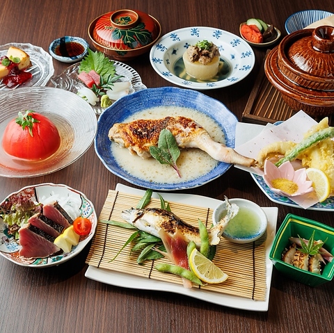 豪快藁焼き・炭火焼きを趣ある和空間でご堪能ください！日本酒・焼酎も豊富にご用意◎