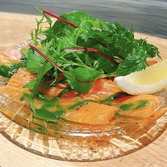 サーモンのカルパッチョ