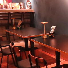 【テーブル】２名様掛け×２テーブル