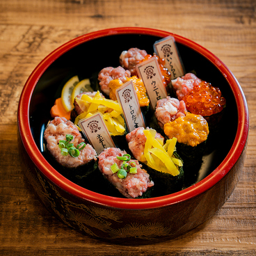 大衆馬肉酒場 うまる 梅田お初天神店のおすすめ料理1