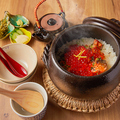 料理メニュー写真&nbsp;秋鮭といくらの土鍋ご飯