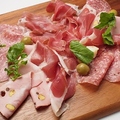 料理メニュー写真&nbsp;生ハム盛り合わせ