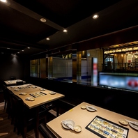 木の温もり溢れる完全個室