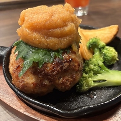 三元豚の肉汁ハンバーグ　さっぱりおろしポン酢