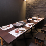 韓国料理の時間は半個室のご利用可能！8名様掛けは3部屋♪仕切りを外して10名様以上のご利用も◎