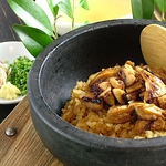 地鶏のまぶし飯。たれが香ばしくついついヤミツキに