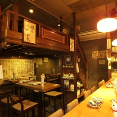 落ち着いた雰囲気の店内は中宴会にオススメ☆２５名様まで貸切可能です♪