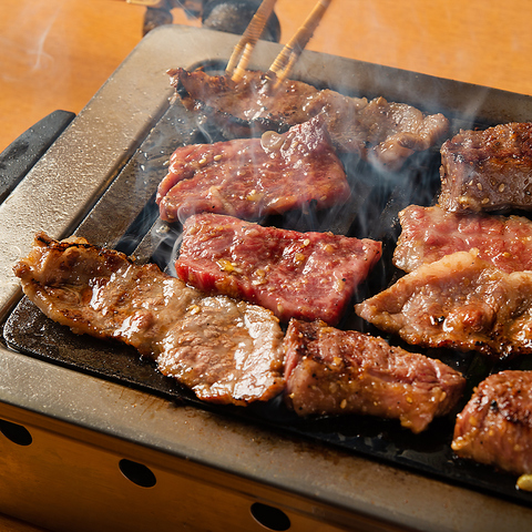 「値段も量も半分」！焼肉のプロ集団がおくる焼肉店！色んなお肉を食べやすく♪