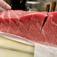 毎朝豊洲市場から一番美味しい本鮪を仕入れています