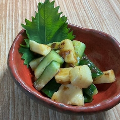 山芋とキュウリの梅肉和え