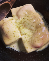 豆腐と明太子のチーズ焼き