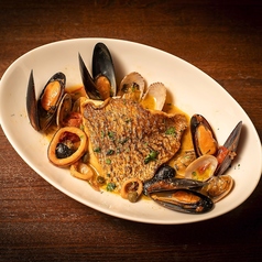 【船橋市場直送　鯛のアクアパッツァ】の写真