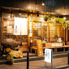 店舗丸ごとの貸切は、最大30名様まで対応可能です！会社全体の宴会や大規模な同窓会、イベントの打ち上げなど、周りを気にせず盛り上がりたい時にぴったり。ささやかな空間だからこそ、参加者全員の顔が見える一体感のあるご宴会が叶います。人数やプランなど、まずはお気軽にご相談ください！