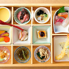 和膳の中には旬食材を使った料理が全11品♪