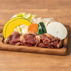 ラム（醤油）と野菜の盛合せ