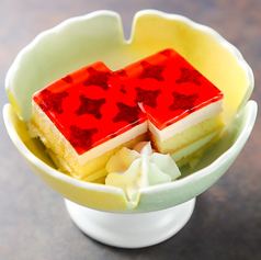 あまおう苺ケーキとアイス