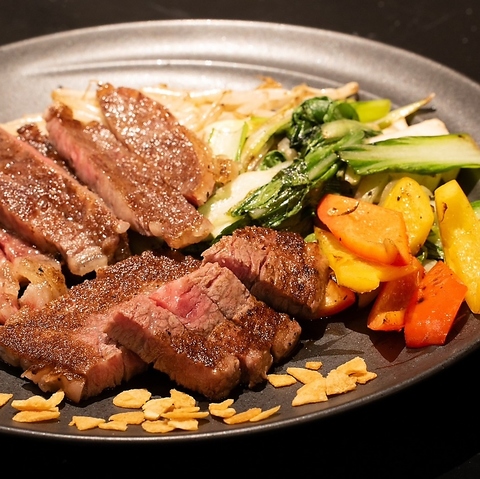 鉄板diningSAKU