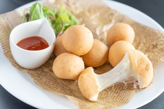 伸びるチーズボールフライ/有頭えびフライ