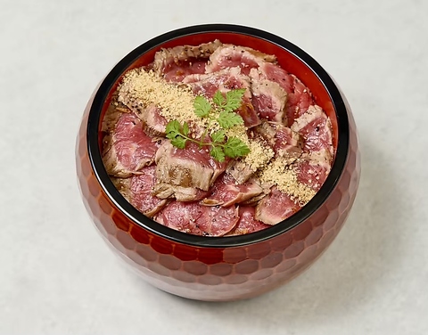 仕入れにこだわったお肉料理を是非！女性も大歓迎♪