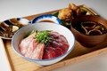 料理メニュー写真 マグロ丼