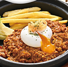 【10月】キーマカレー (羽釜ごはん・スープ付き)