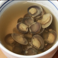 お通しがおかわり自由の食べ放題！！