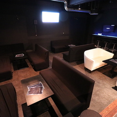 広々とした空間を独占できる貸切プランは、周りに気兼ねすることなく盛り上がりたいイベントに最適。最新の音響設備やアミューズメントを活用し、オリジナリティ溢れるパーティーを企画いただけます。