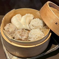 皮から手作りの点心も大人気です