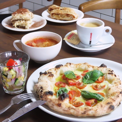 BELLA PIZZA Napoletana ベラピッツァナポレターナ