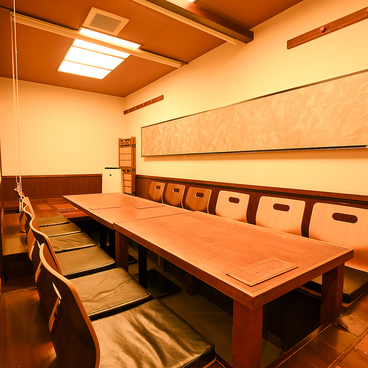 おでんと美味い魚と旨いお酒が楽しめるお店 おさけの雰囲気1