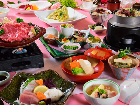 播磨ならではの鮮度の高い素材をたっぷり使った、四季折々の日本料理でおもてなしを。