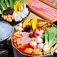 今話題の麻辣湯が10種の具材でお鍋になって新登場！