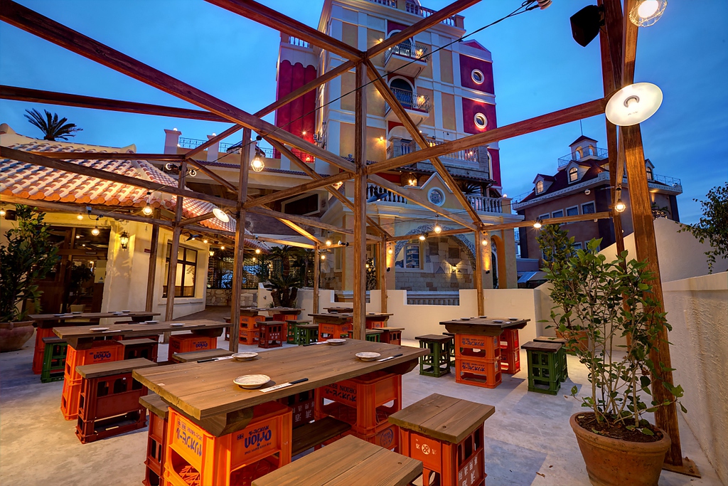 中庭テラス席。宴会利用におススメ☆