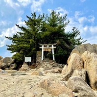 ◇海に浮かぶパワースポット「箱島神社」の寄り道に◎