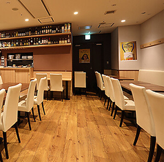 CHEF X ASIAN DINING BAR　西新宿店の雰囲気2